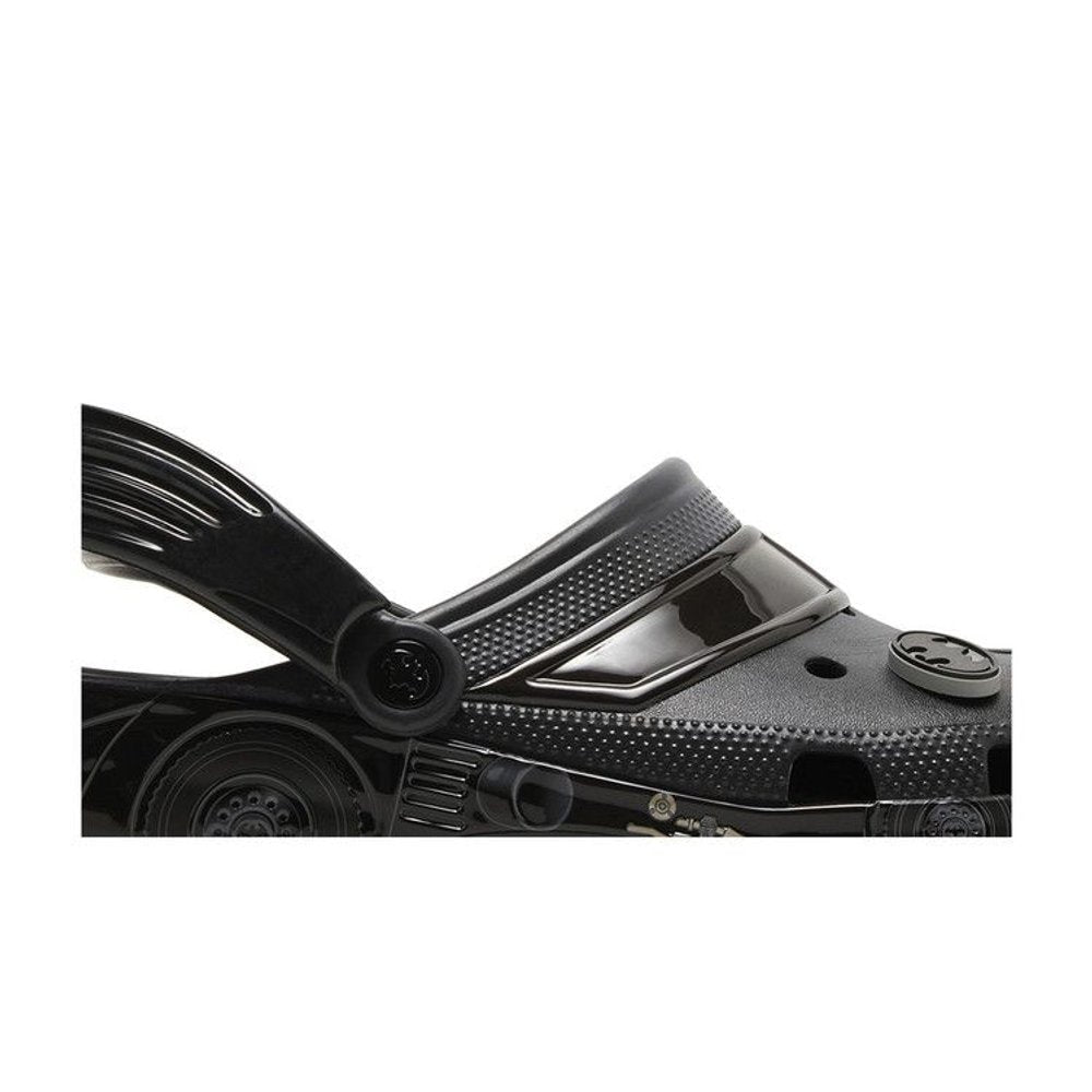 Batman x Crocs Classic Clog Batmobile – detail | Purekickz