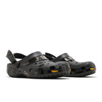Batman x Crocs Classic Clog Batmobile – lifestyle foto | Purekickz
