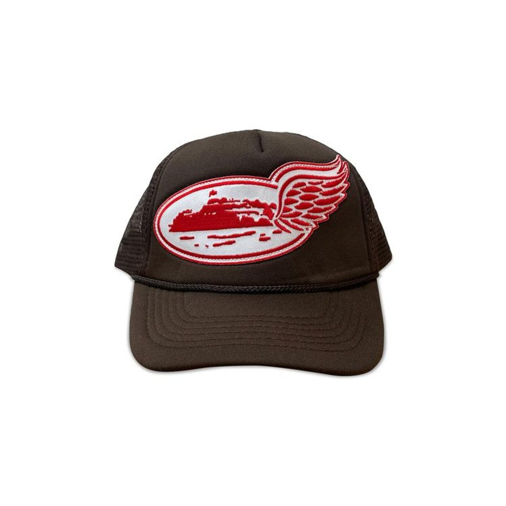 Corteiz Alcatraz Wing Trucker Hat Brown – hlavní pohled | Purekickz