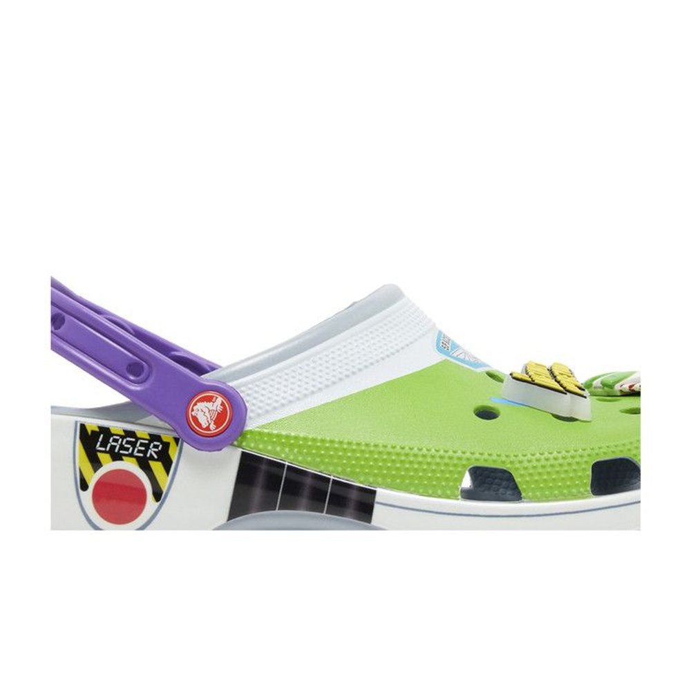 Crocs Classic Clog Toy Story Buzz Lightyear – detail | Purekickz