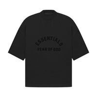 Fear of God Essentials Arch Logo Tee Jet Black – hlavní pohled | Purekickz