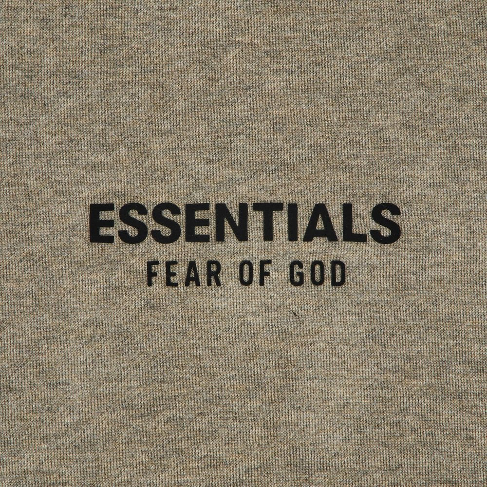 Fear of God Essentials Fleece Hoodie II 'Heather Grey' – detail | Purekickz