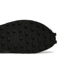 Fragment Design x sacai x Nike LDV Waffle 'Light Smoke Grey' – pohled shora | Purekickz