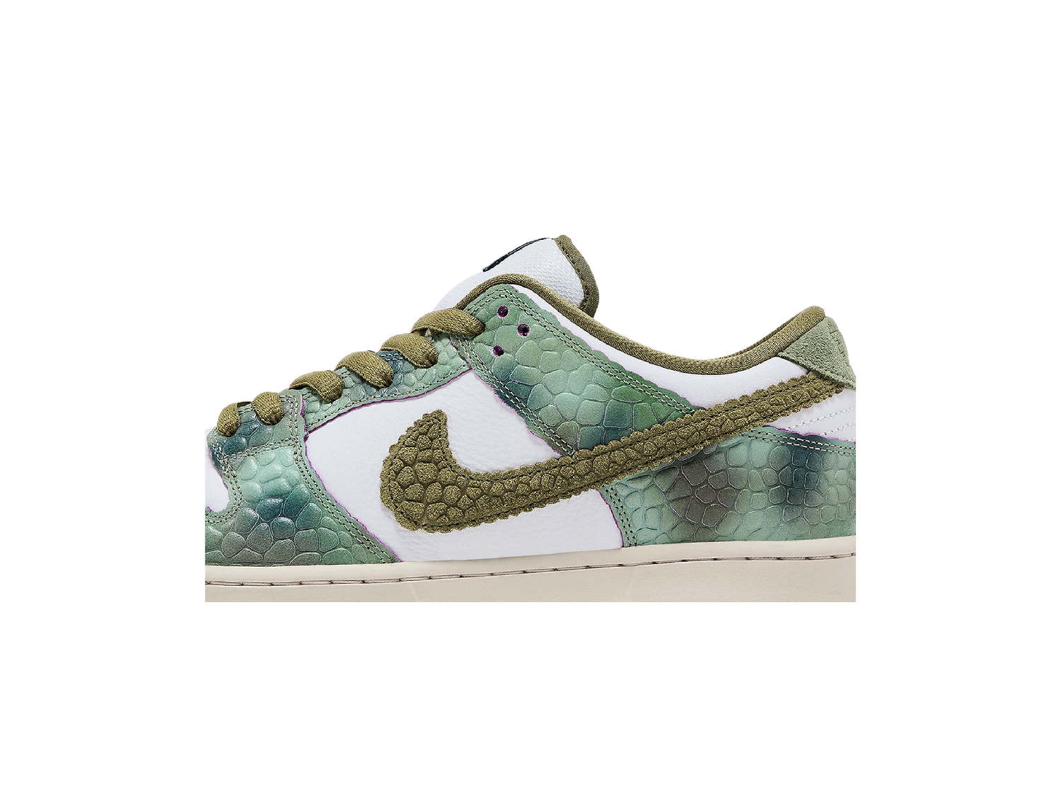 Nike SB Dunk Low Alexis Sablone Chameleon