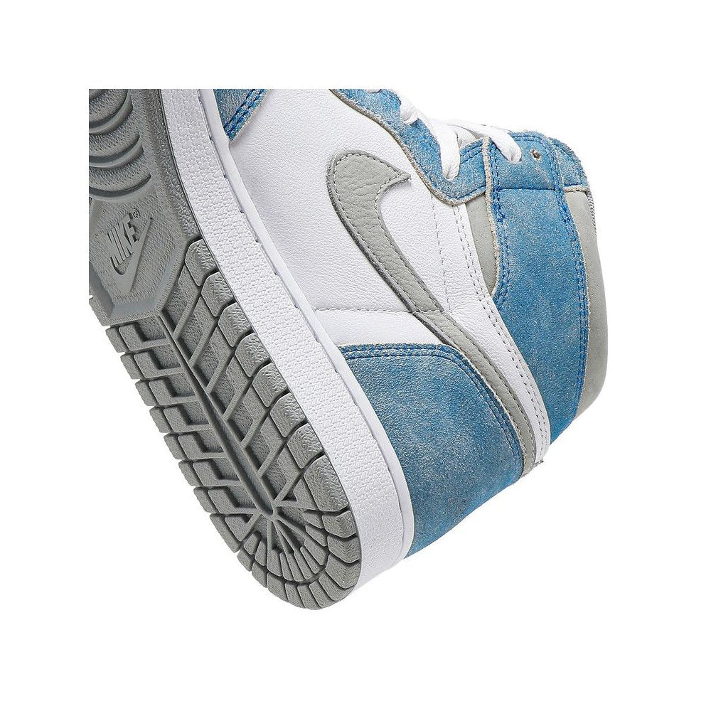 Jordan 1 Retro High Hyper Royal Smoke Grey – pohled 10 | Purekickz