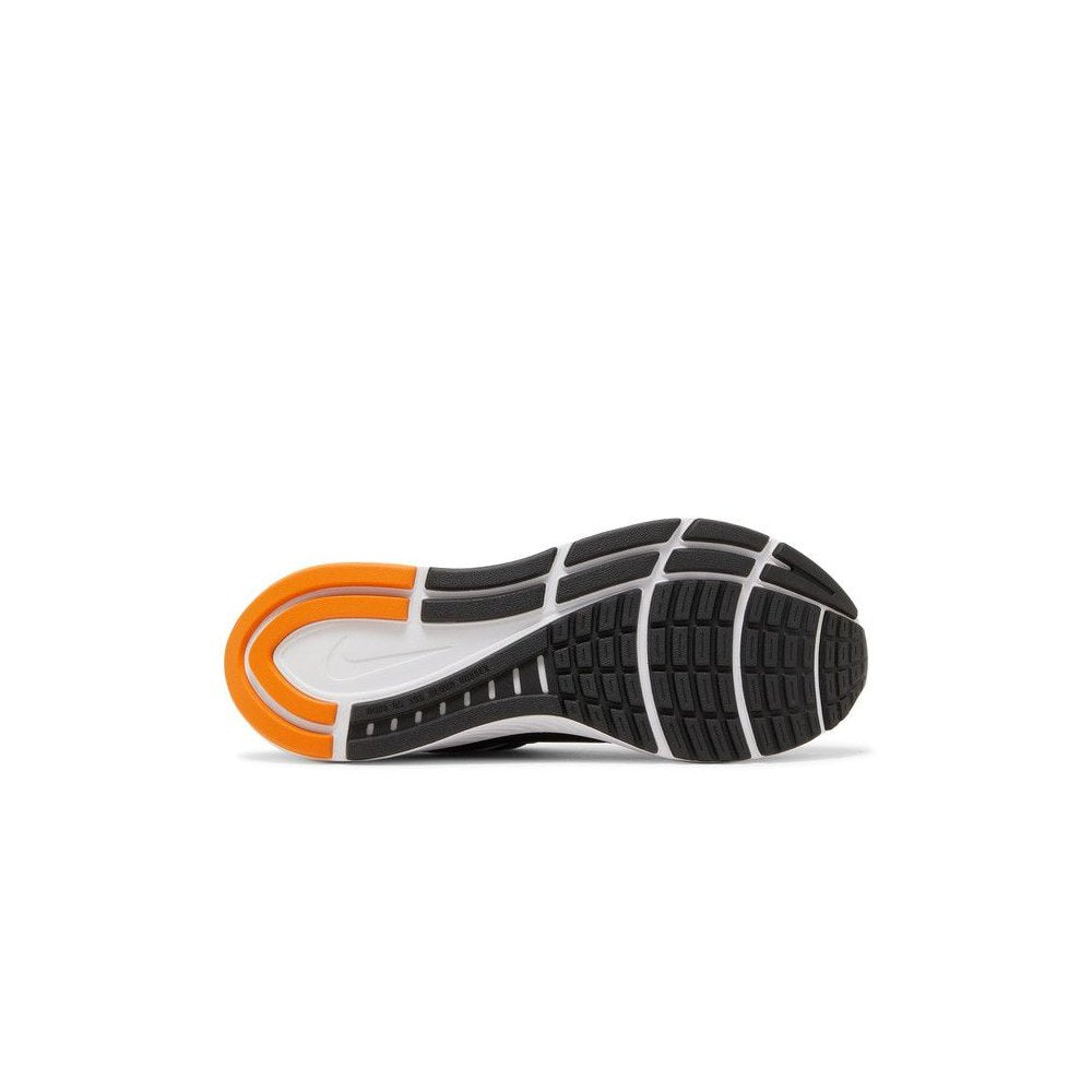 Nike Air Zoom Structure 24 Black Kumquat – zadní pohled | Purekickz