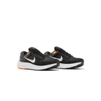 Nike Air Zoom Structure 24 Black Kumquat – lifestyle foto | Purekickz
