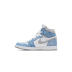 Jordan 1 Retro High Hyper Royal Smoke Grey – detail | Purekickz
