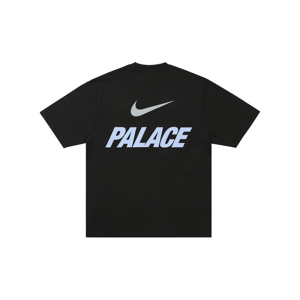 Palace x Nike Font Swoosh T-shirt Black – boční pohled | Purekickz