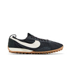 Jacquemus x Nike Wmns Moon Shoe SP Off Noir – boční pohled | Purekickz