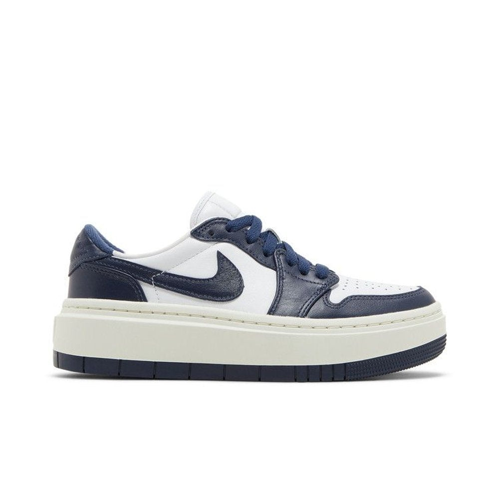 Jordan 1 Elevate Low Midnight Navy (W) – boční pohled | Purekickz