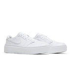 Jordan 1 Elevate Low Triple White (W) – lifestyle foto | Purekickz