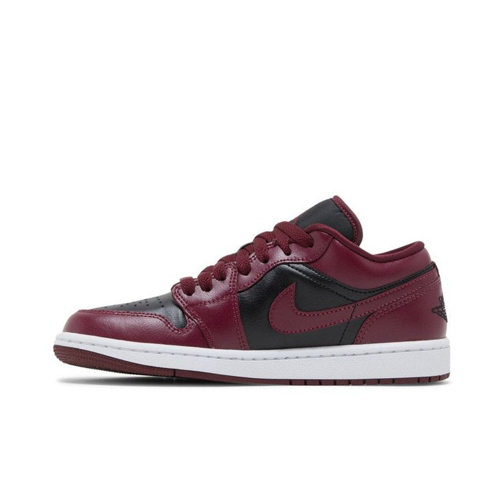 Jordan 1 Low Black Dark Beetroot (W) – hlavní pohled | Purekickz