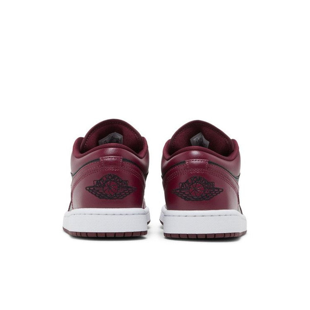 Jordan 1 Low Black Dark Beetroot (W) – podrážka | Purekickz