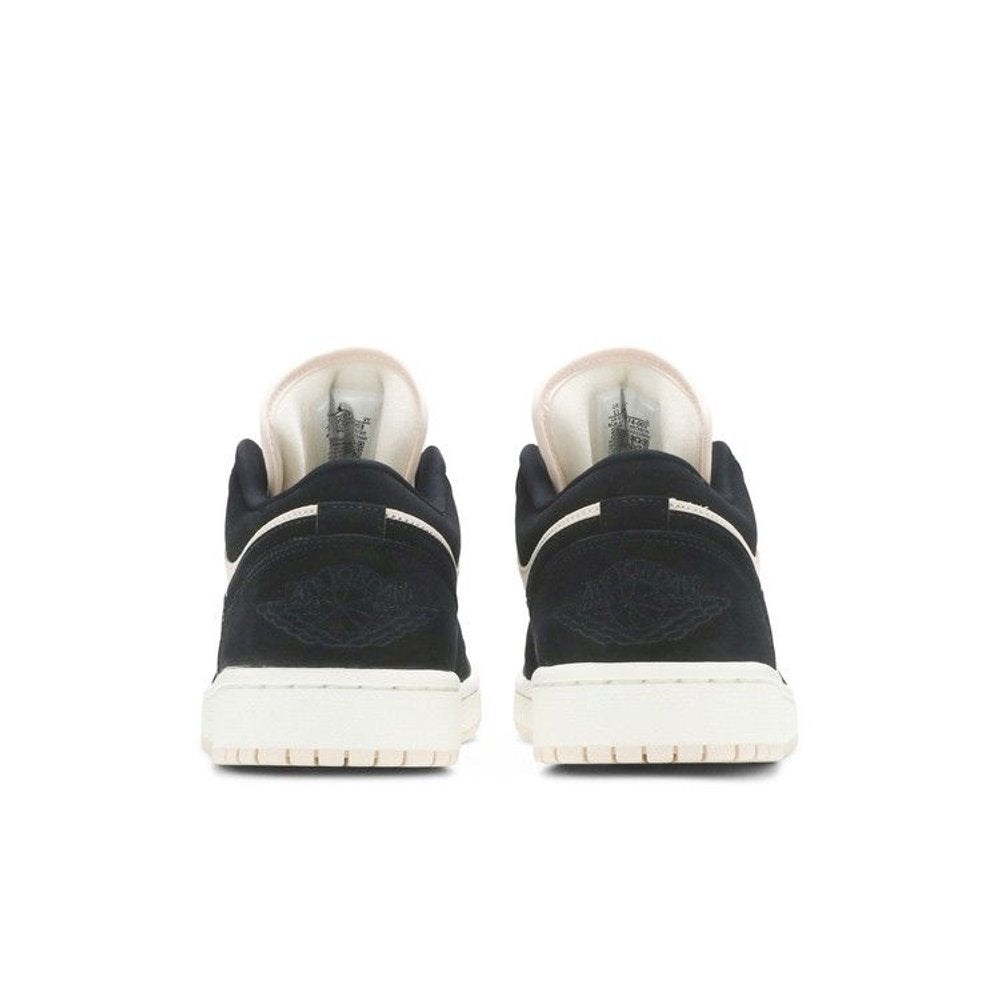 Jordan 1 Low Black Guava Ice – podrážka | Purekickz