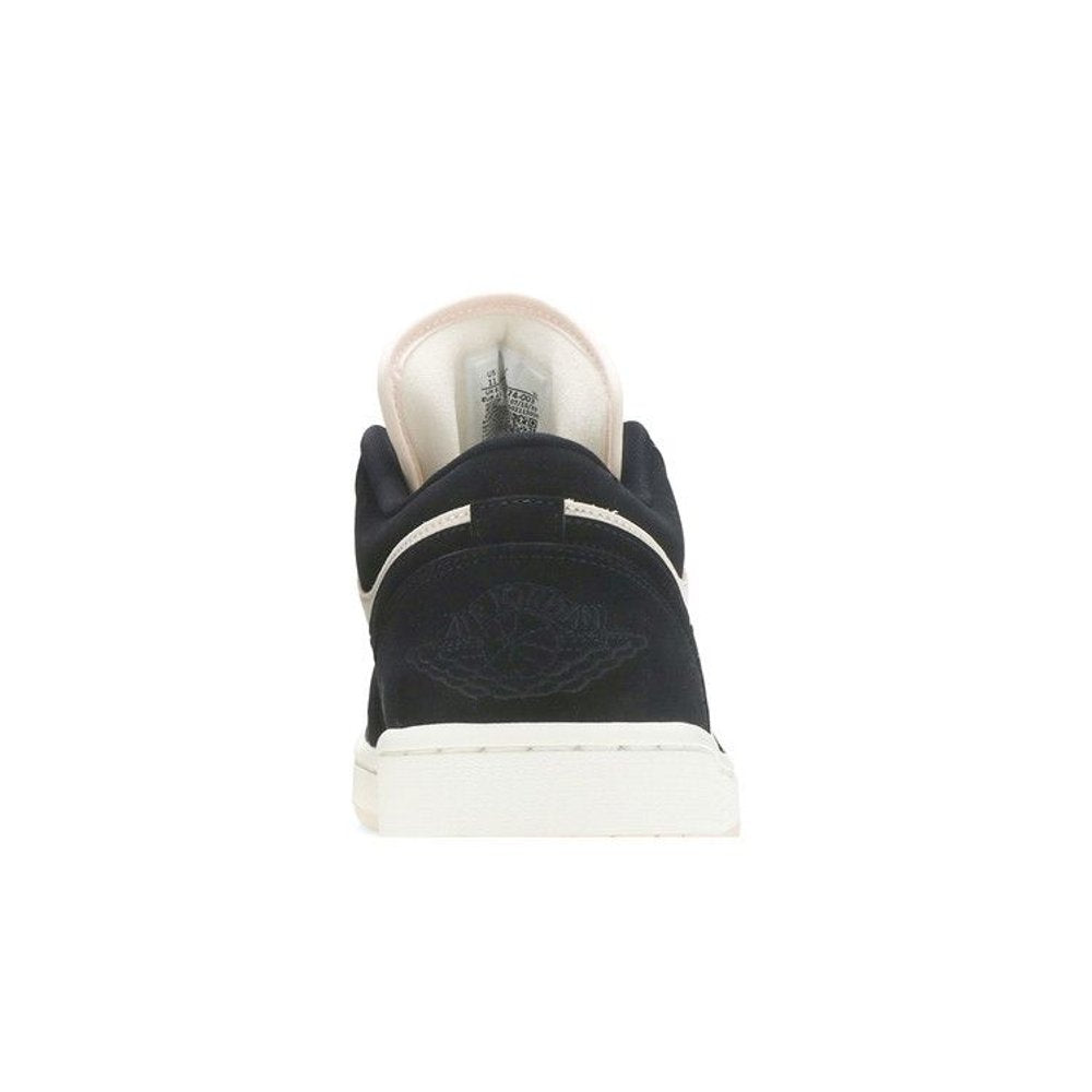 Jordan 1 Low Black Guava Ice – detail materiálu | Purekickz