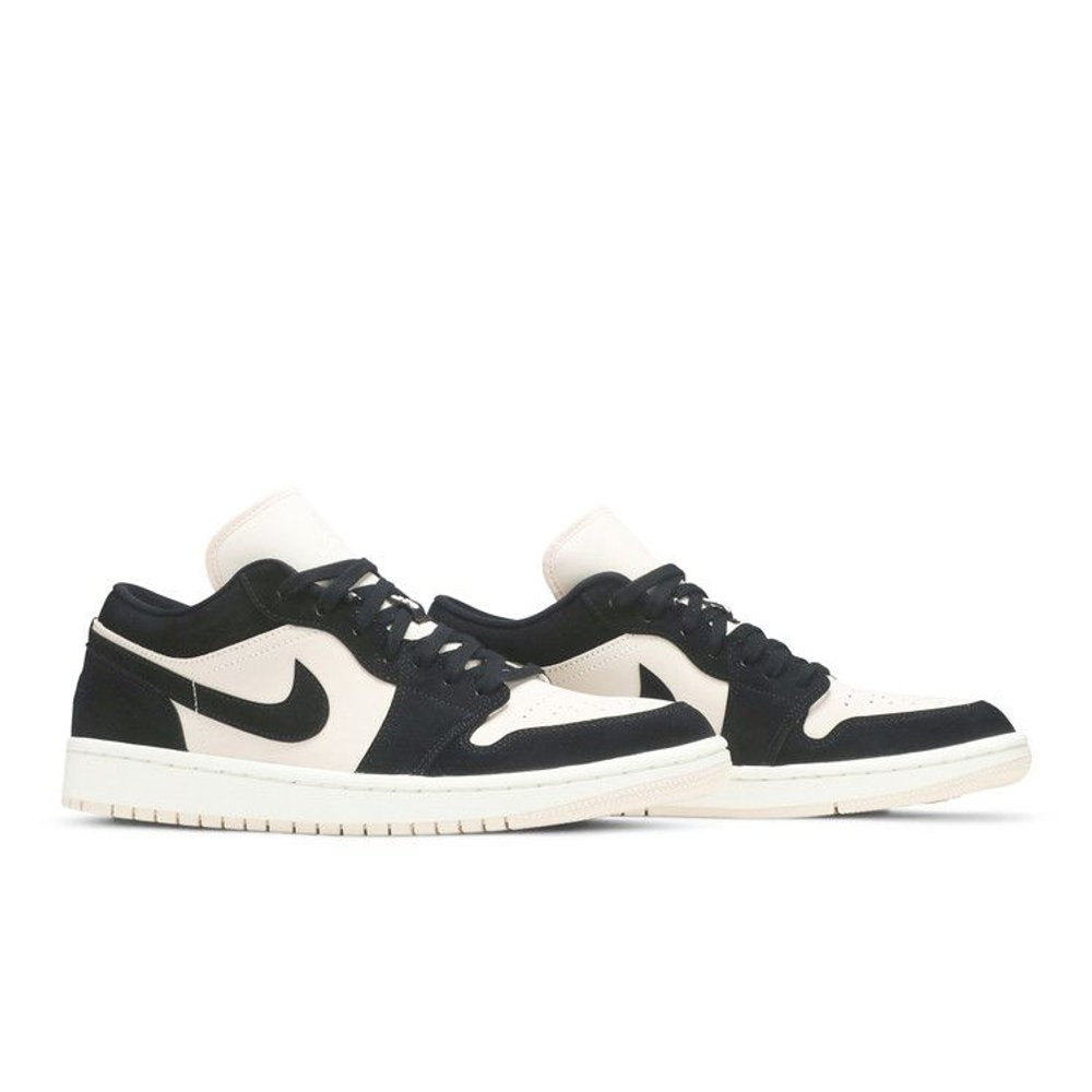 Jordan 1 Low Black Guava Ice – lifestyle foto | Purekickz