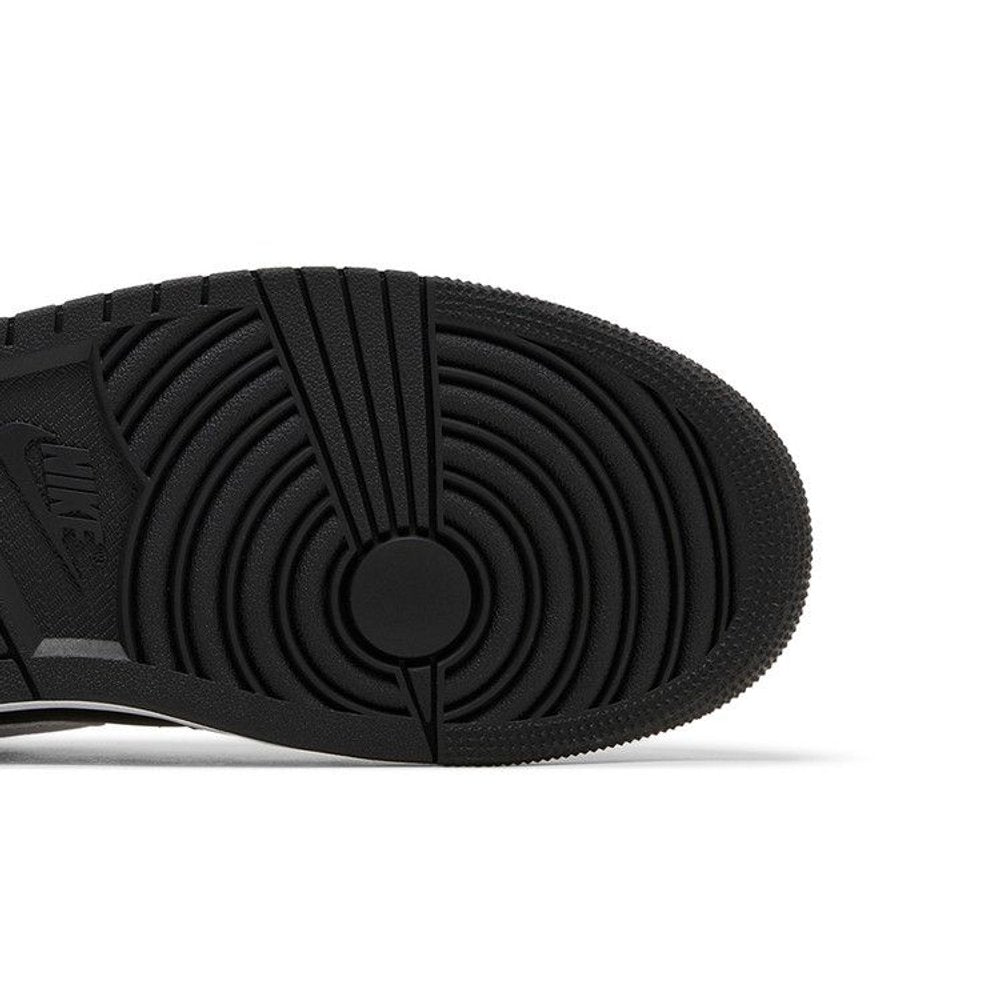 Jordan 1 Low Black Royal Toe – pohled shora | Purekickz
