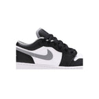 Jordan 1 Low Black White Grey (GS) – boční pohled | Purekickz