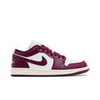 Jordan 1 Low Bordeaux (W) – boční pohled | Purekickz