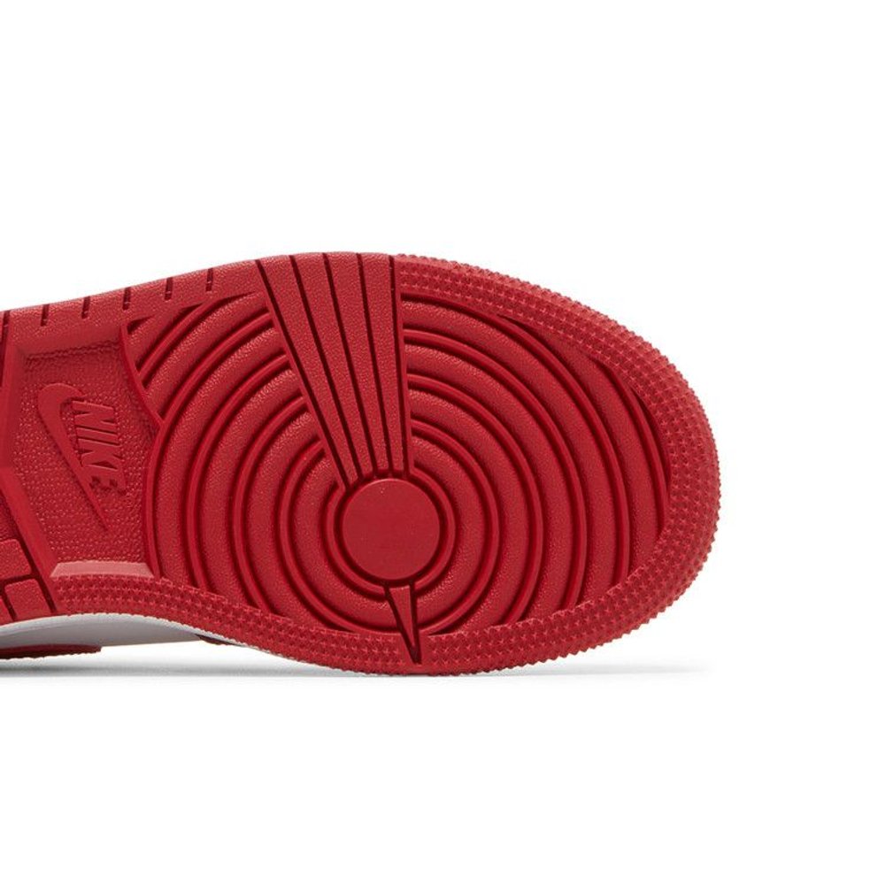 Jordan 1 Low Bulls (GS) – pohled shora | Purekickz