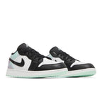 Jordan 1 Low Easter Pastel Tie-Dye (GS) – lifestyle foto | Purekickz