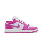 Jordan 1 Low Fire Pink (GS) – boční pohled | Purekickz