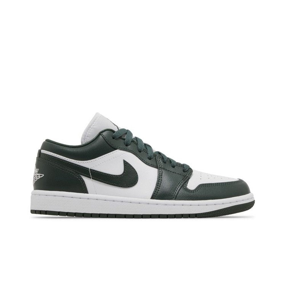 Jordan 1 Low Galactic Jade (W) – boční pohled | Purekickz
