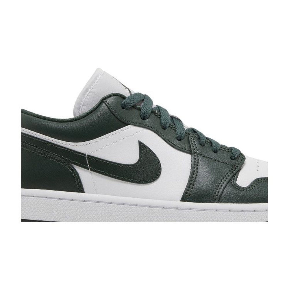 Jordan 1 Low Galactic Jade (W) – detail | Purekickz