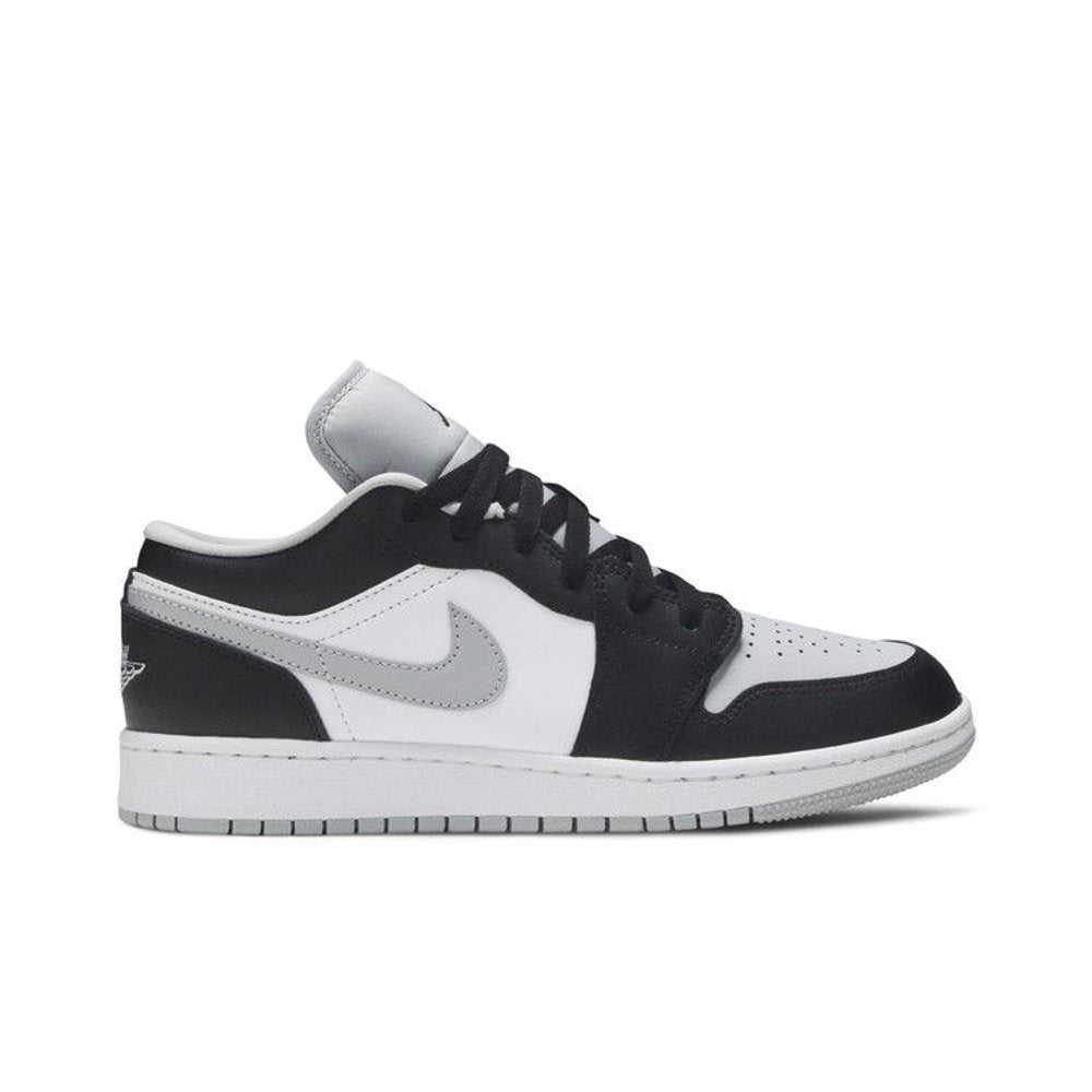 Jordan 1 Low Grey Toe (GS) – boční pohled | Purekickz