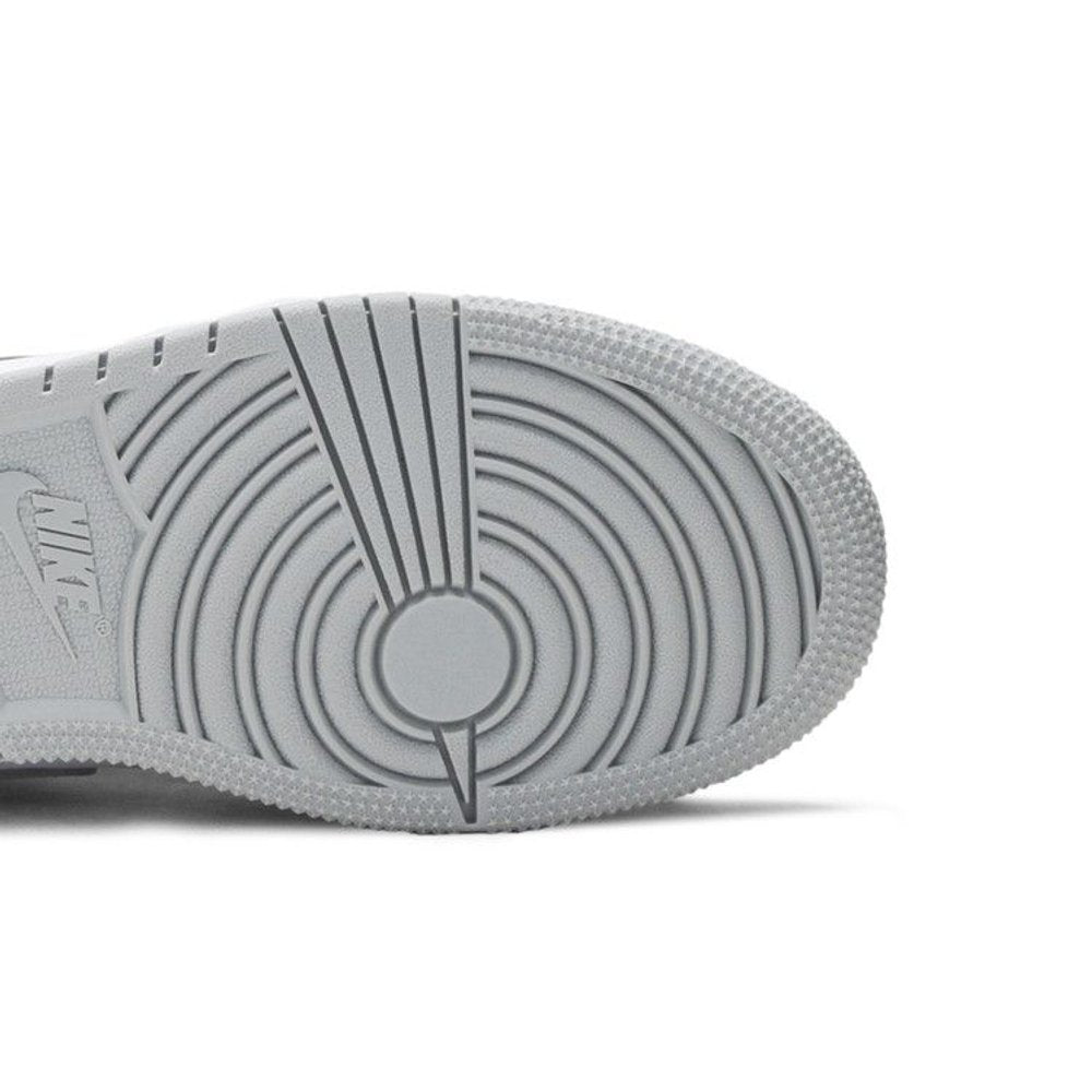 Jordan 1 Low Grey Toe (GS) – pohled shora | Purekickz