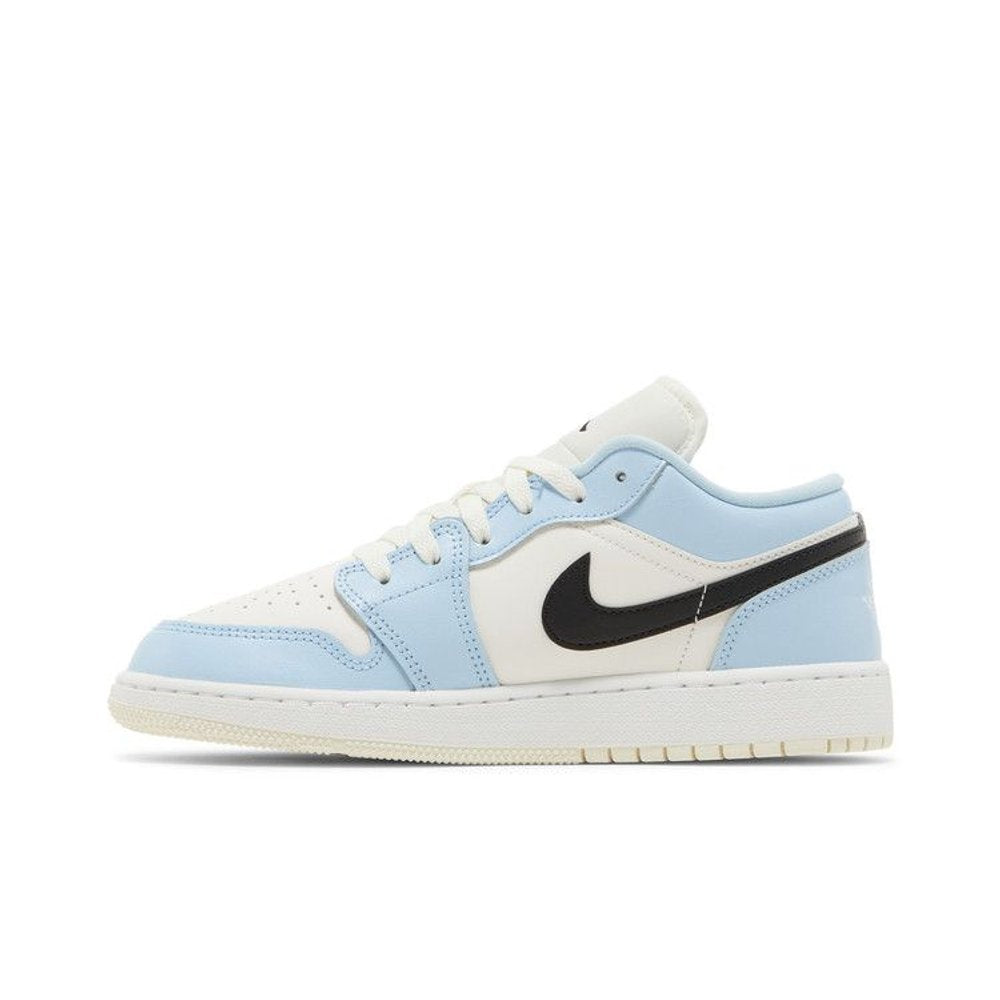 Jordan 1 Low Ice Blue (GS) – hlavní pohled | Purekickz