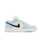 Jordan 1 Low Ice Blue (GS) – boční pohled | Purekickz