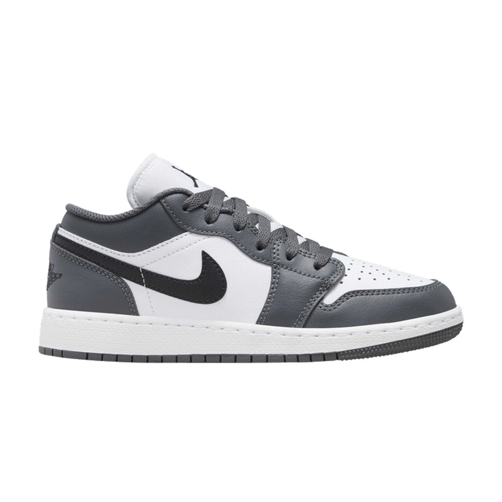 Jordan 1 Low Iron Grey (GS) – boční pohled | Purekickz