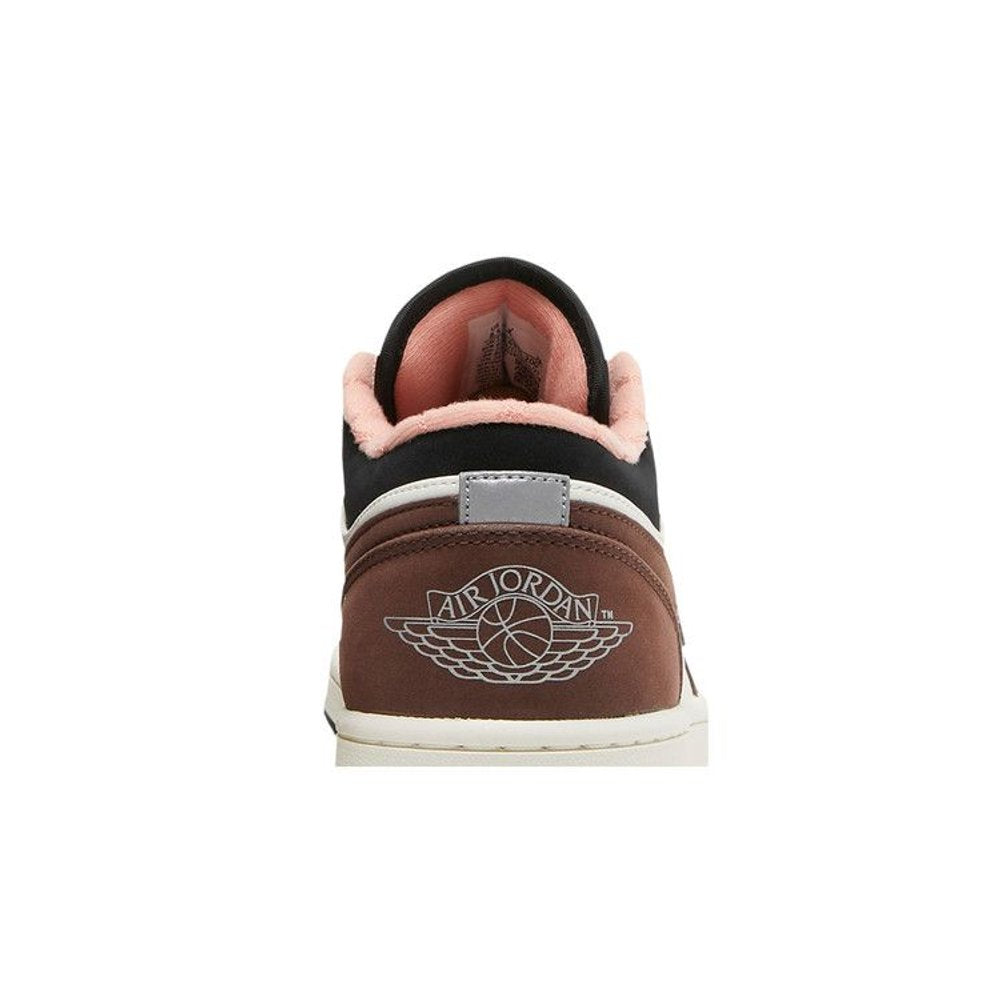 Jordan 1 Low Mocha – detail materiálu | Purekickz