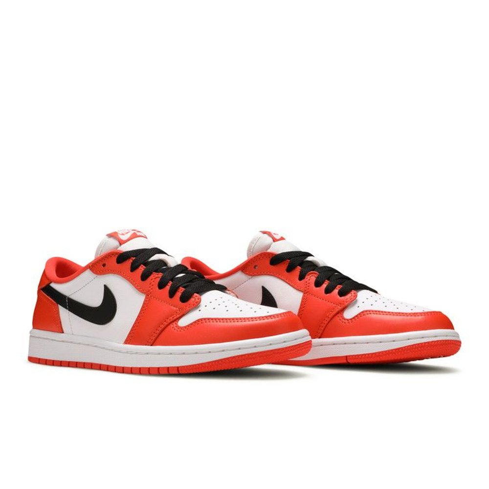 Jordan 1 Low OG Starfish (W) – lifestyle foto | Purekickz