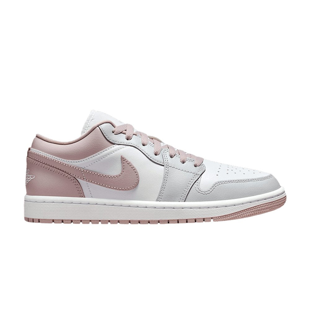 Jordan 1 Low Particle Rose (W) – hlavní pohled | Purekickz
