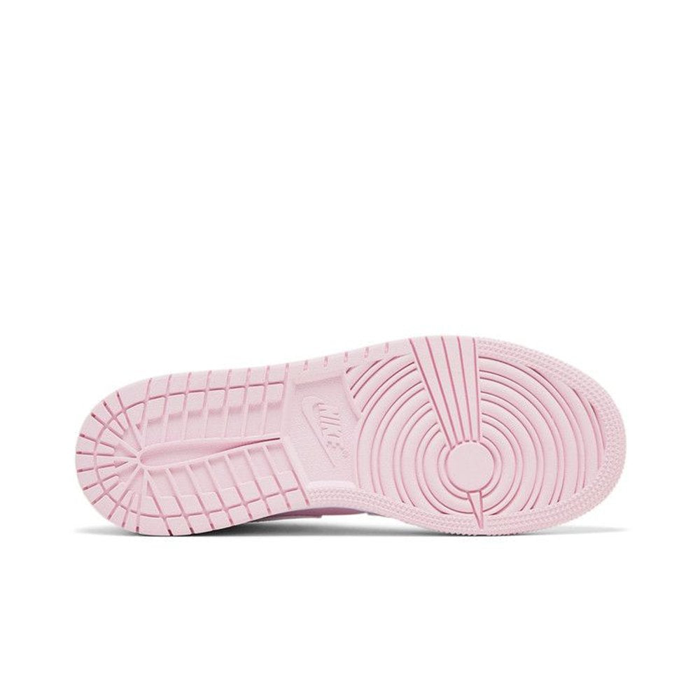 Jordan 1 Low Pink Foam Fire Red White (GS) – zadní pohled | Purekickz