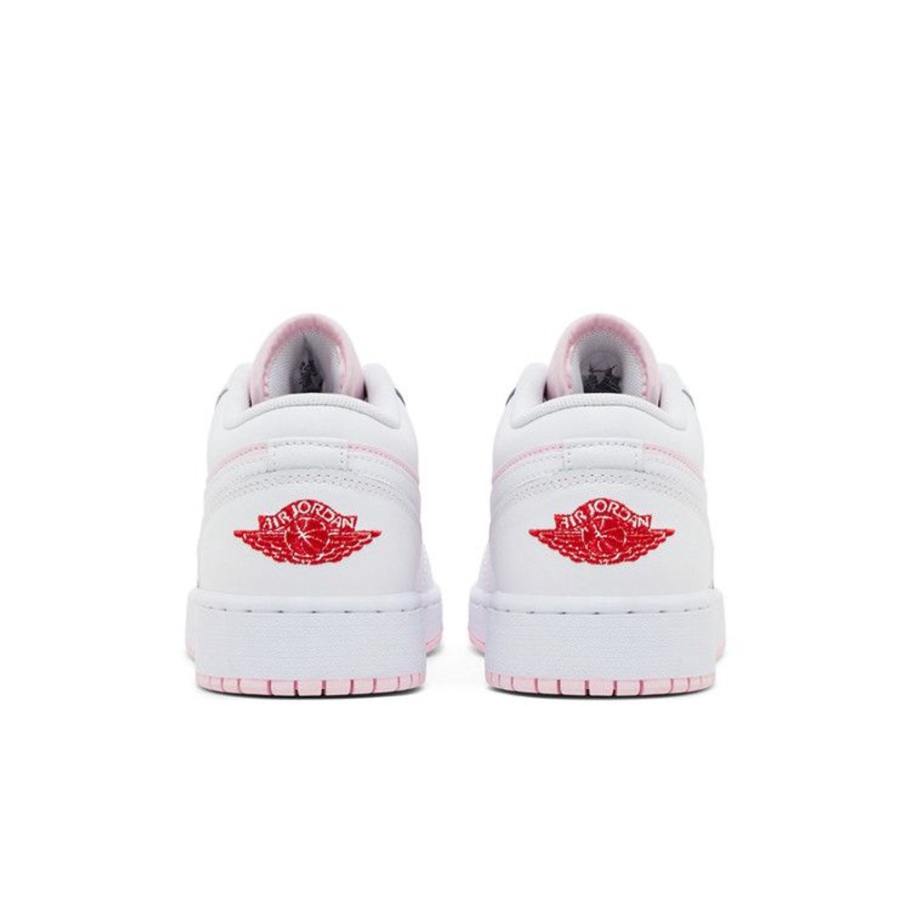 Jordan 1 Low Pink Foam Fire Red White (GS) – podrážka | Purekickz