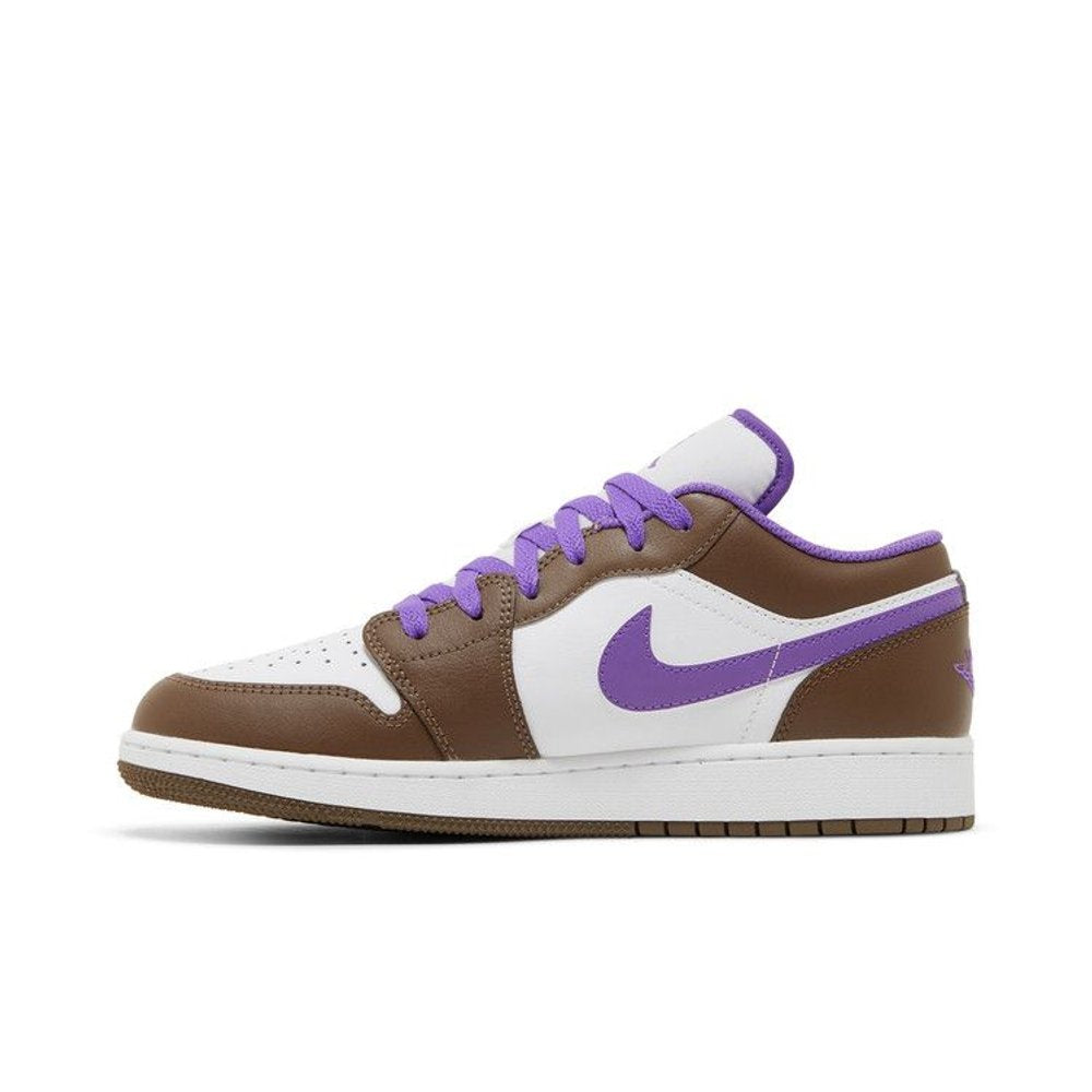 Jordan 1 Low Purple Mocha (GS) – hlavní pohled | Purekickz