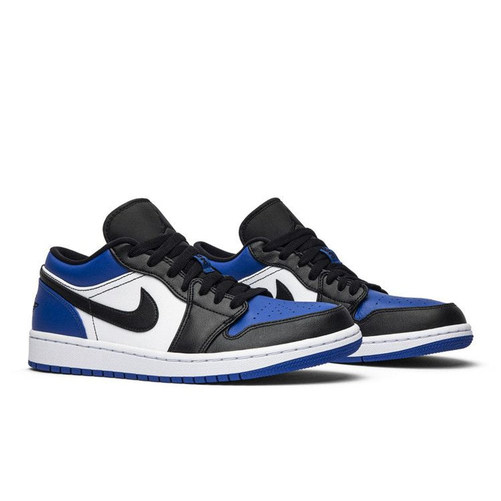 Jordan 1 Low Royal Toe – lifestyle foto | Purekickz