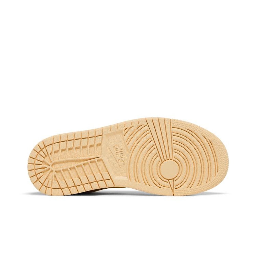 Jordan 1 Low Sail Yellow Ochre (W) – zadní pohled | Purekickz