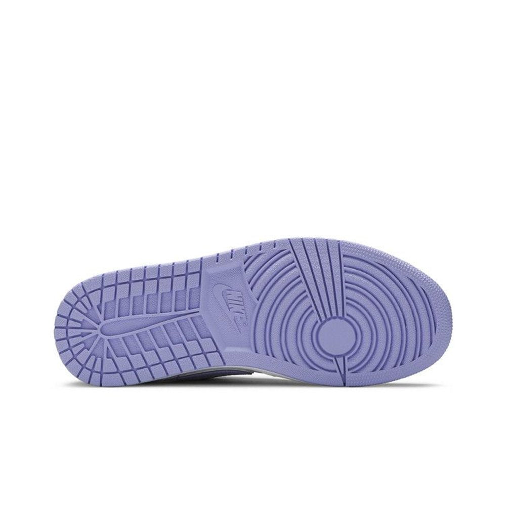 Jordan 1 Low SE Arctic Punch – zadní pohled | Purekickz