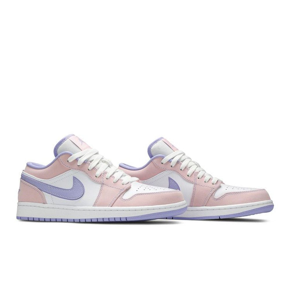 Jordan 1 Low SE Arctic Punch – lifestyle foto | Purekickz
