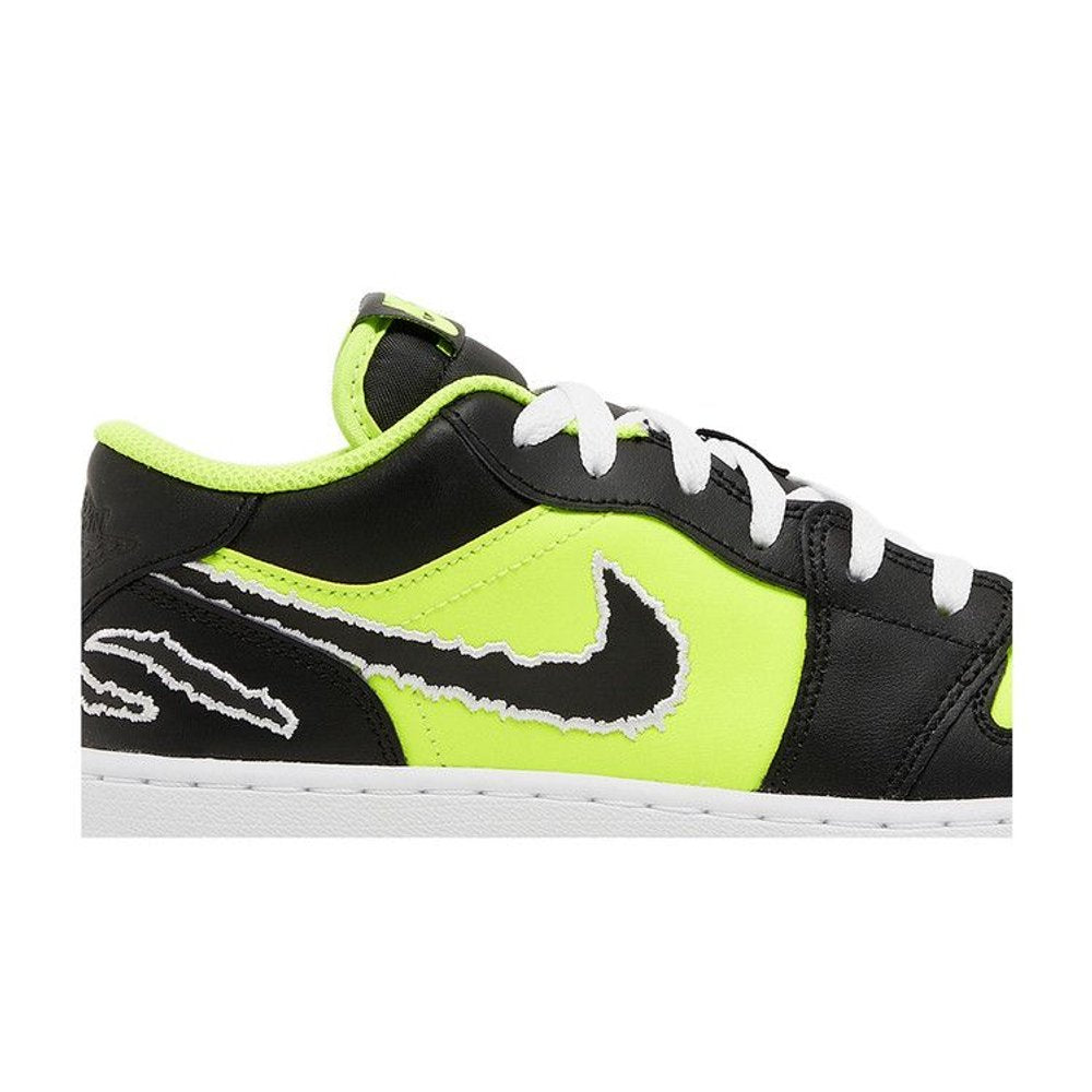 Jordan 1 Low SE Black Cat Volt (GS) – detail | Purekickz