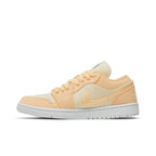 Jordan 1 Low SE Celestial Gold (W) – hlavní pohled | Purekickz
