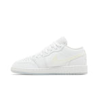 Jordan 1 Low SE Glitter Swoosh (GS) – hlavní pohled | Purekickz