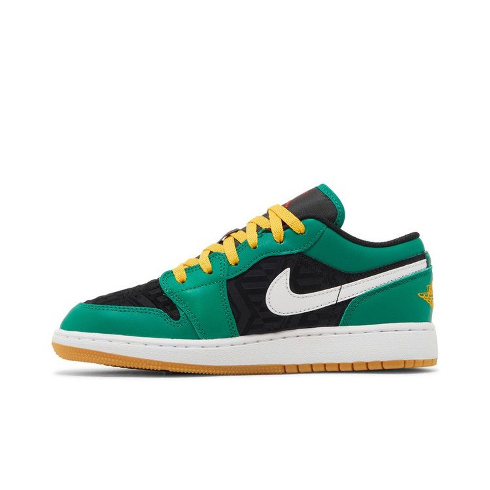 Jordan 1 Low SE Holiday Special (2022) (GS) – hlavní pohled | Purekickz