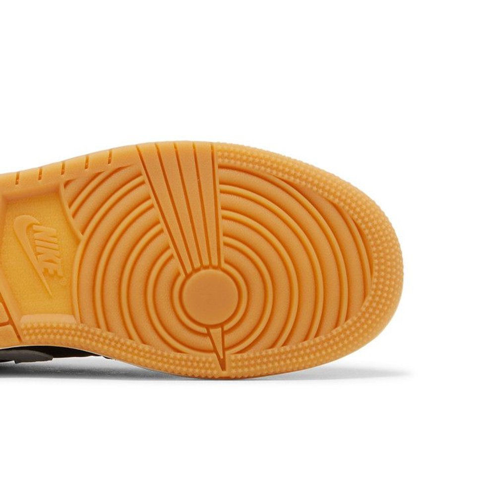Jordan 1 Low SE Holiday Special (2022) (GS) – pohled shora | Purekickz