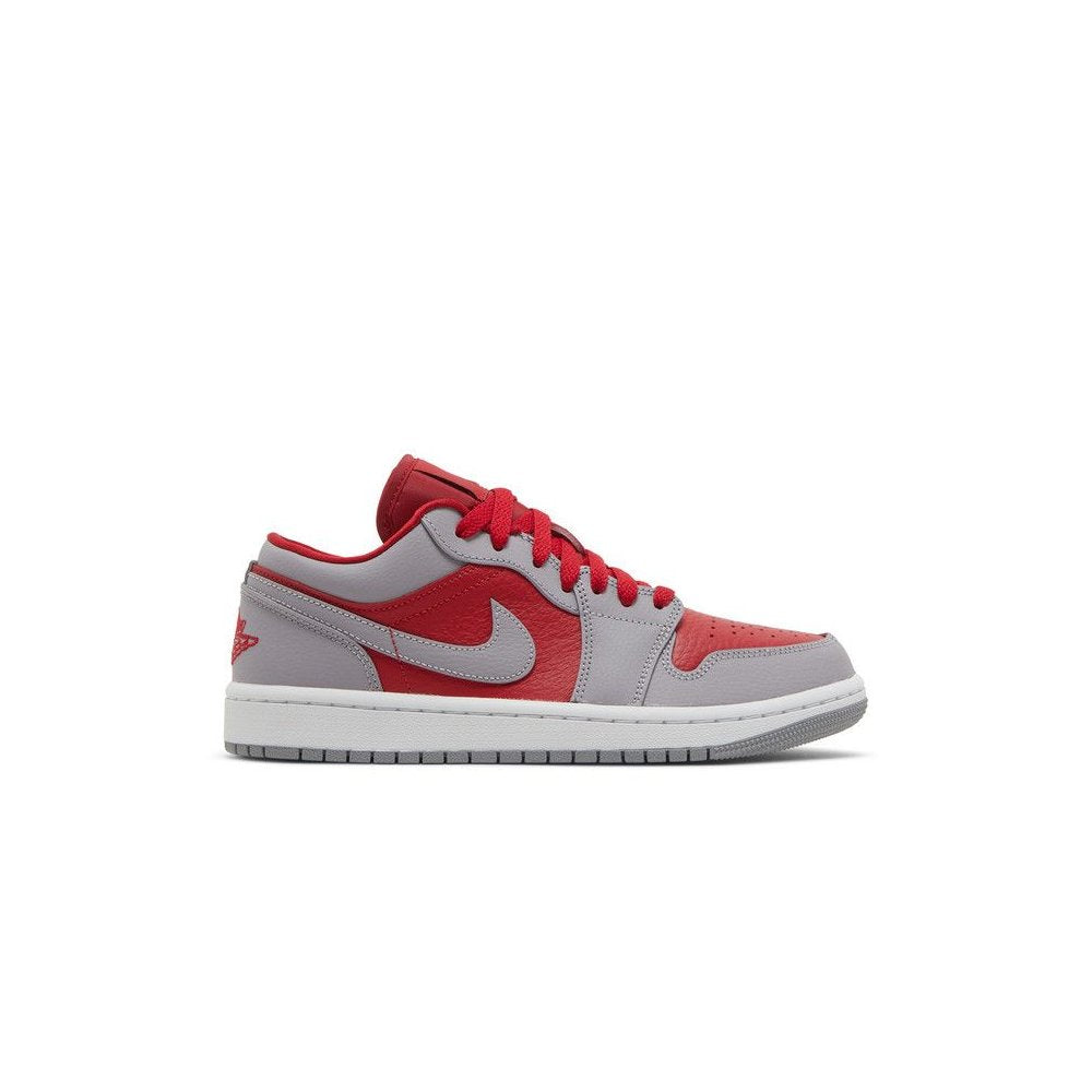 Jordan 1 Low SE Homage Split Gym Red Cement Grey (W) – hlavní pohled | Purekickz